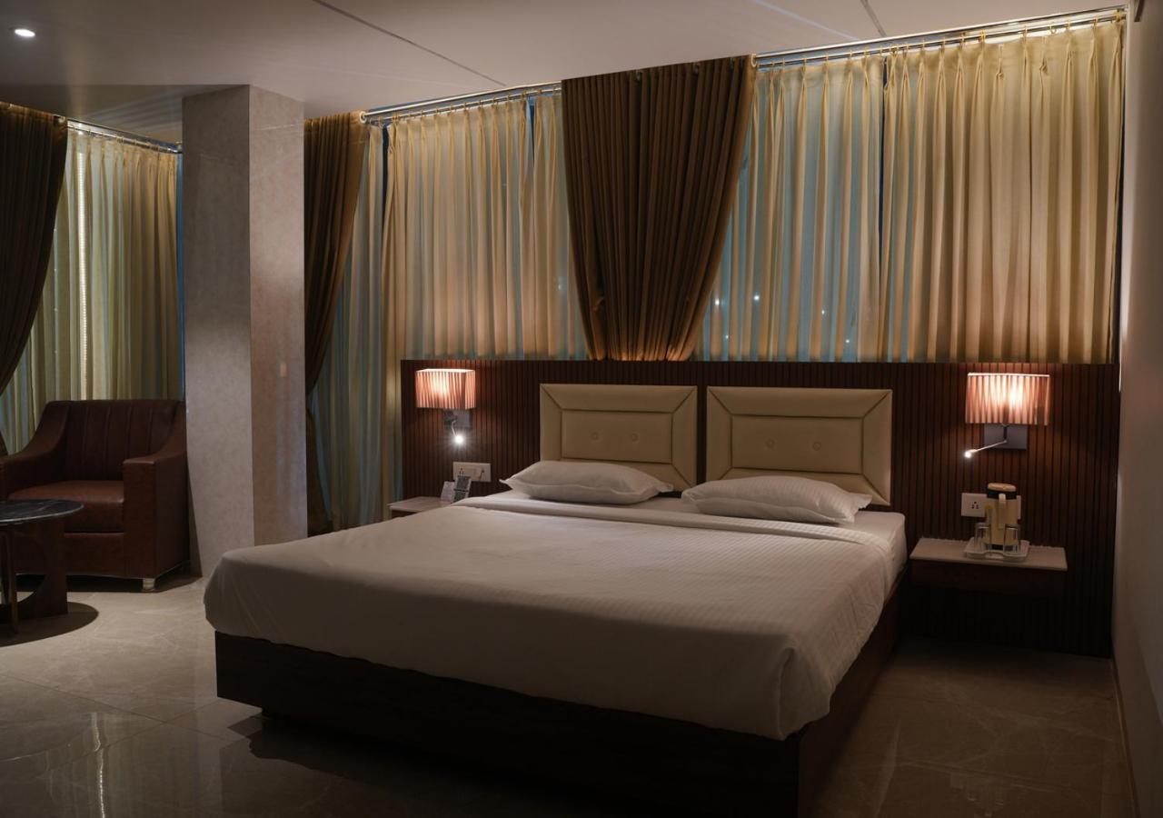 Hotel Jk Celebration Jabalpur Exterior foto